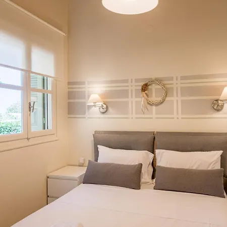 Villa Lithos Villas *