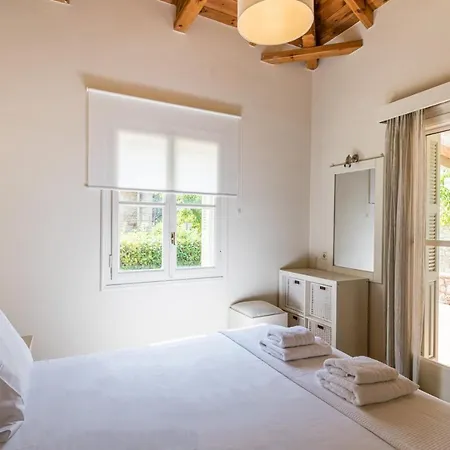 Lithos Villas * Stoúpa